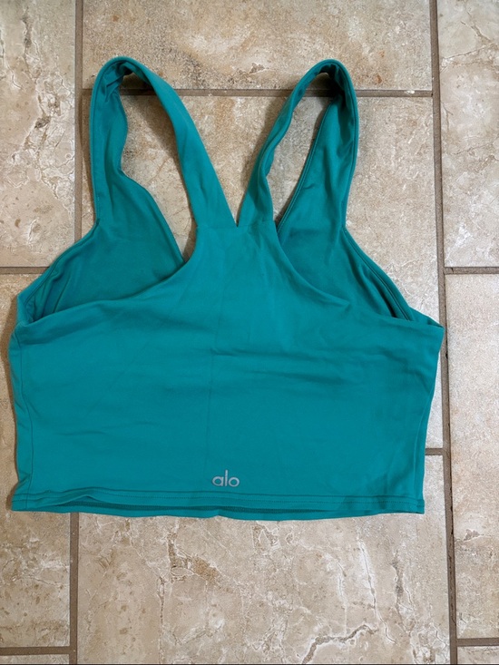 ALO Yoga Tops - Alo Teal Sports Bra Crop Top with shelf bra